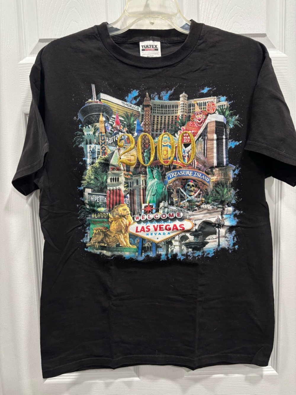 Vintage Black Las Vegas 2000 Graphic T-Shirt